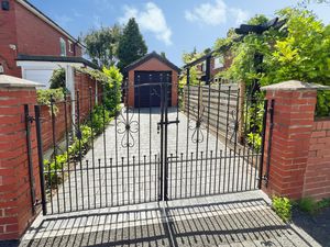 Driveway- click for photo gallery